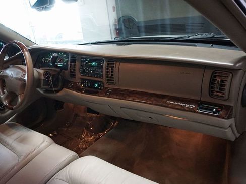 Used 2004 Buick Park Avenue Ultra FWD image 34