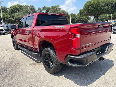 Used 2021 Chevrolet Silverado 1500 LT Trail Boss AWD/4WD image 3