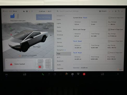 Used 2024 Tesla Cybertruck AWD Crew Cab image 19