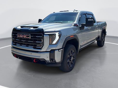 Used 2026 GMC Sierra 2500 AT4 w/ AT4 Premium Plus Package AWD/4WD image 3