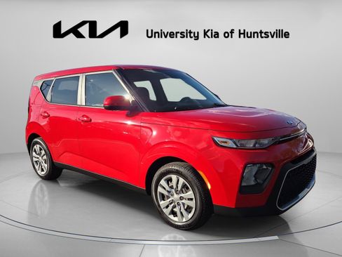 Used 2020 Kia Soul LX FWD image 1