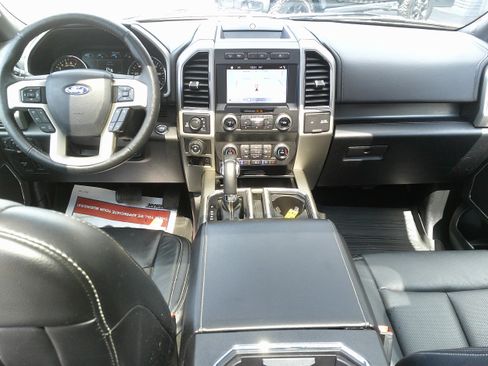 Used 2019 Ford F150 Lariat w/ Equipment Group 502A Luxury image 20