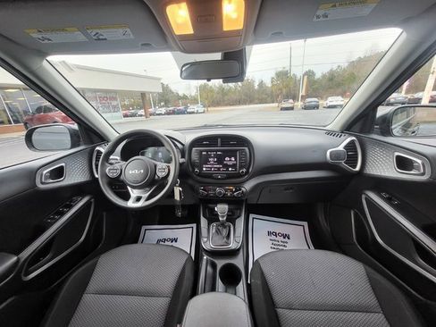 Used 2024 Kia Soul LX w/ Option Group 015 image 14