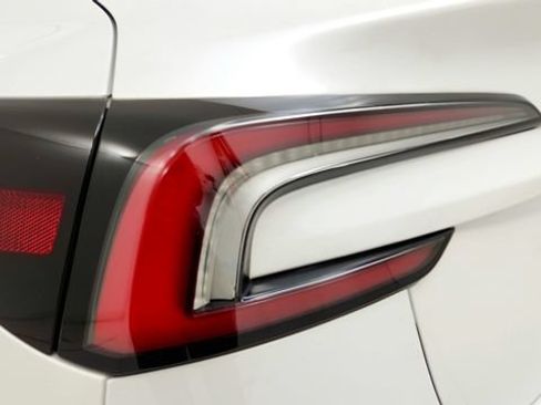 Used 2025 Tesla Model 3 RWD image 27