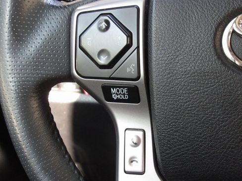 Certified 2020 Toyota 4Runner SR5 image 24