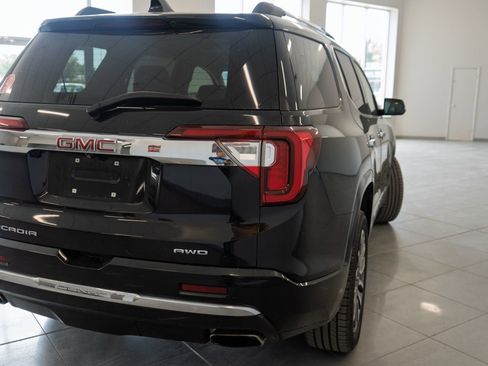 Used 2020 GMC Acadia Denali image 4