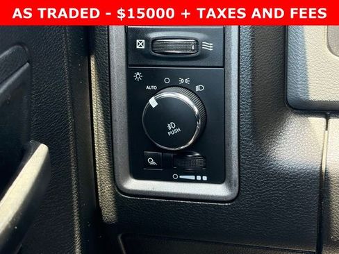 Used 2019 RAM 1500 Express RWD image 16
