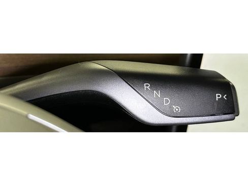 Used 2023 Tesla Model Y Long Range AWD/4WD image 26