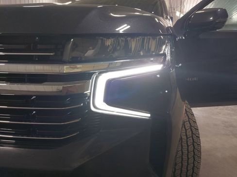 Used 2022 Chevrolet Tahoe LT w/ Luxury Package AWD/4WD image 34