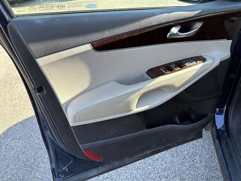 Used 2018 Kia Sorento LX image 13