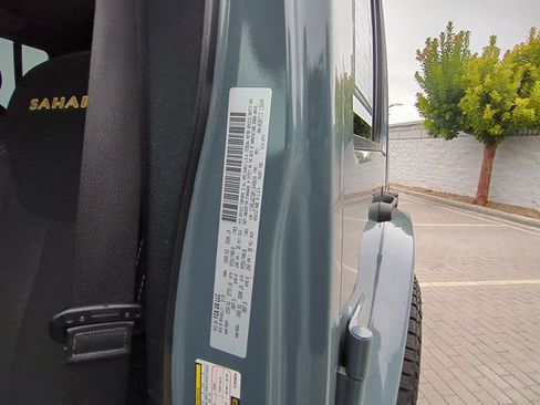 Used 2015 Jeep Wrangler Unlimited Sahara AWD/4WD image 22