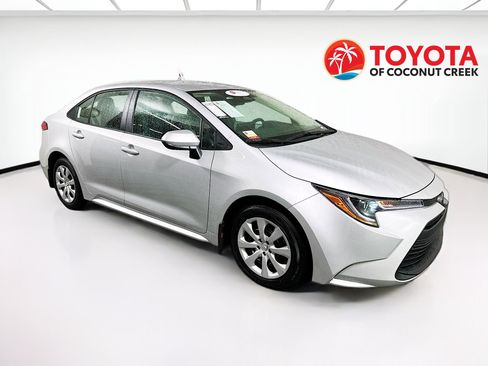 Used 2026 Toyota Corolla LE FWD image 1