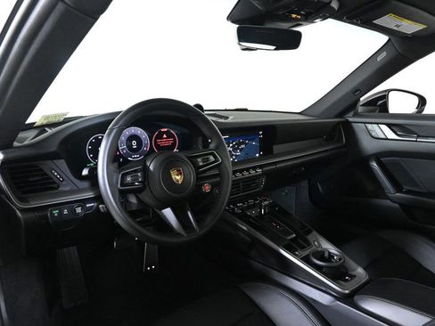 Used 2025 Porsche 911 Carrera w/ Sport Chrono Package image 11