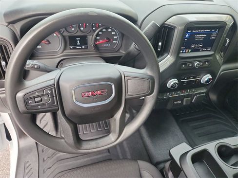 Used 2024 GMC Sierra 1500 Pro w/ Convenience Package image 11