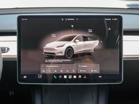 Used 2022 Tesla Model Y Performance AWD/4WD image 12