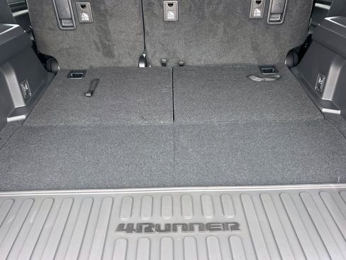 New 2026 Toyota 4Runner SR5 AWD/4WD image 15