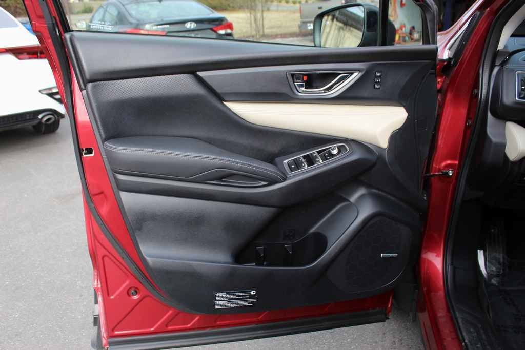 Used 2020 Subaru Ascent Limited w/ Technology Package AWD/4WD image 12
