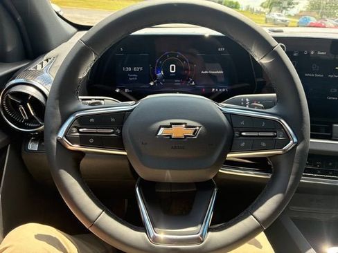 New 2026 Chevrolet Equinox LT FWD image 17