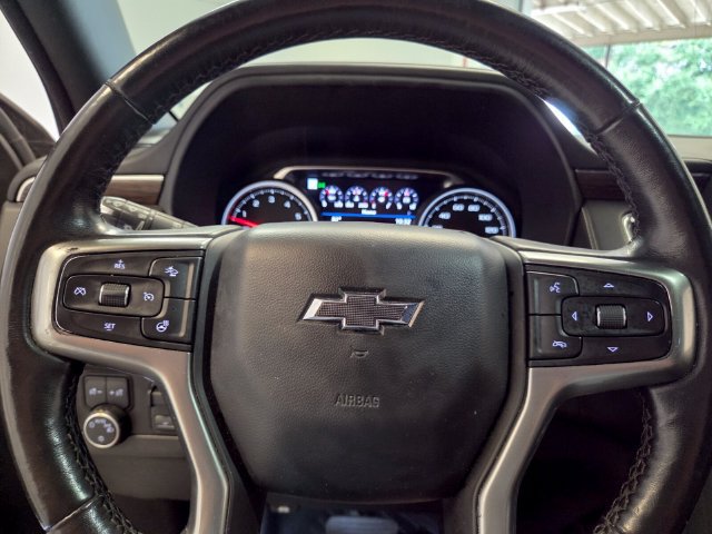 Used 2021 Chevrolet Suburban Premier w/ Premium Package RWD image 26