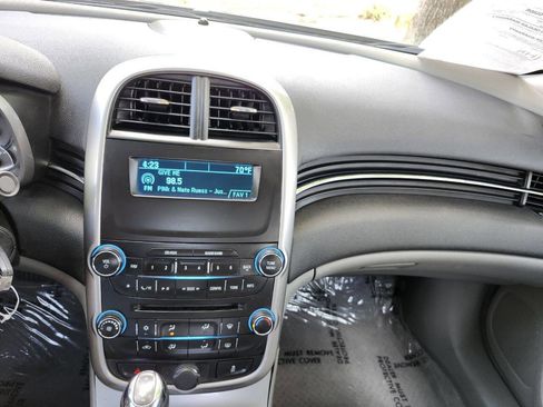Used 2014 Chevrolet Malibu LS w/ Protection Package FWD image 9