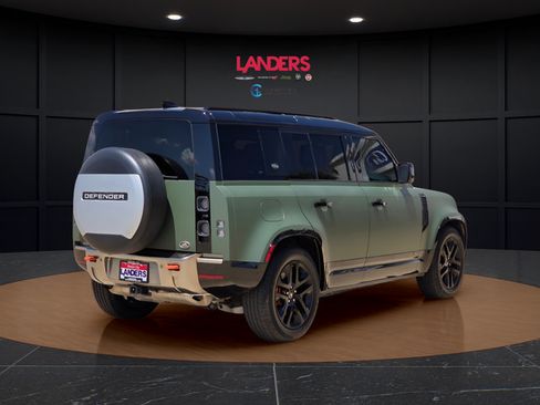 Used 2021 Land Rover Defender 110 X AWD/4WD image 4