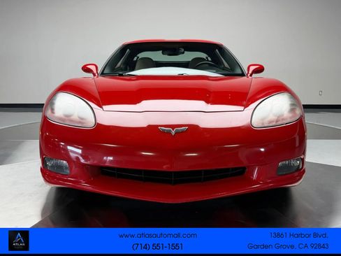 Used 2008 Chevrolet Corvette Coupe w/ Preferred Equipment Group RWD image 3