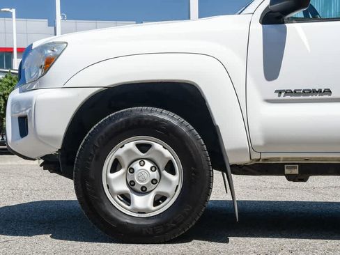 Used 2015 Toyota Tacoma PreRunner w/ SR5 Package RWD image 10