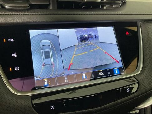 Used 2024 Cadillac XT5 Premium Luxury w/ Technology Package FWD image 9