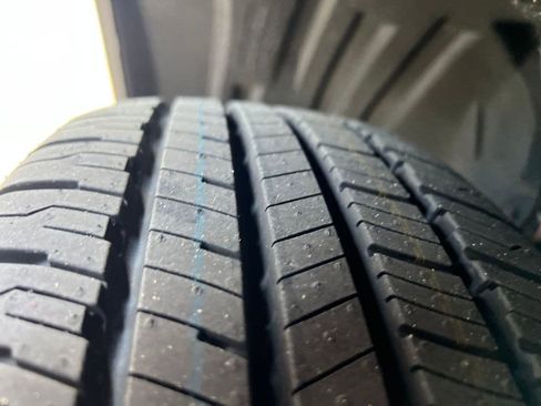 New 2025 Toyota RAV4 LE w/ Blackout Package (GST) image 25