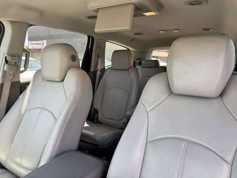 Used 2014 Chevrolet Traverse LT FWD image 42