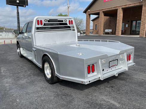 Used 2018 RAM 3500 Laramie image 3