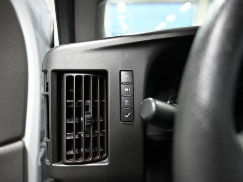 Used 2019 GMC Savana 2500 w/ Driver Convenience Package image 21