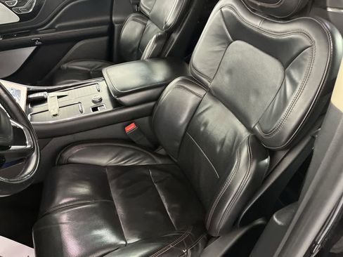 Used 2020 Lincoln Aviator Reserve w/ Equipment Group 202A image 15