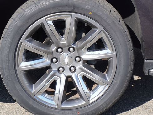 Used 2017 Chevrolet Tahoe Premier image 4