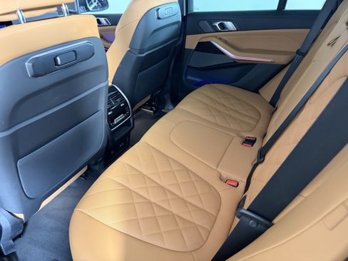 Certified 2026 BMW X5 xDrive40i w/ Climate Comfort Package AWD/4WD image 16