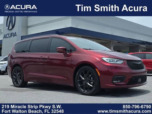 Used 2022 Chrysler Pacifica Limited w/ S Appearance Package FWD image 1