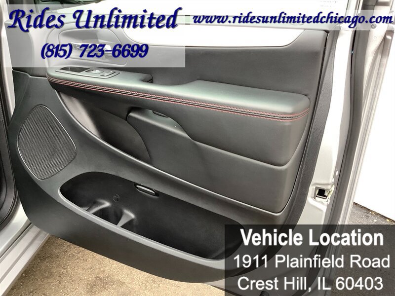 Used 2018 Dodge Grand Caravan GT FWD image 23