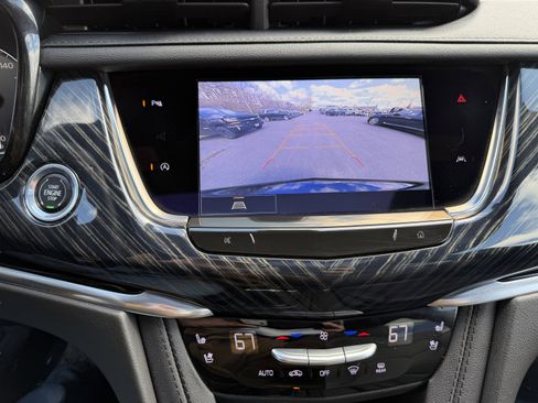 Used 2024 Cadillac XT6 Premium Luxury AWD/4WD image 4