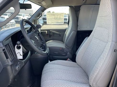 New 2025 GMC Savana 2500 w/ Driver Convenience Package image 6