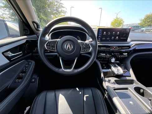 Used 2026 Acura MDX FWD w/ Technology Package image 6