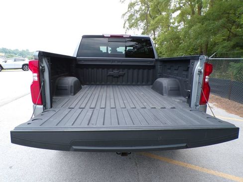 Used 2024 Chevrolet Silverado 1500 LT Trail Boss w/ Convenience Package II AWD/4WD image 19