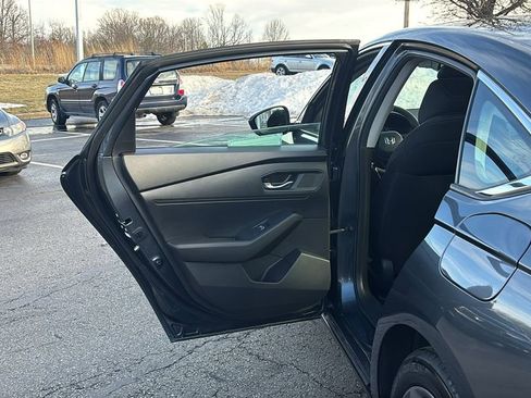 Used 2024 Honda Accord EX image 28