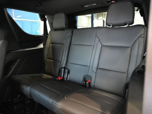 New 2026 GMC Yukon Denali w/ Denali Reserve Package AWD/4WD image 12