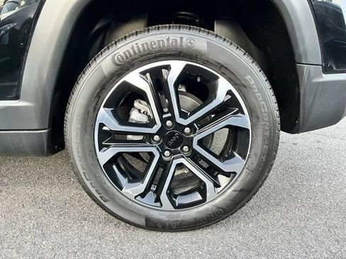 Used 2022 Jeep Compass Limited AWD/4WD image 11
