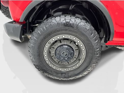 Used 2023 Ford Bronco 4-Door AWD/4WD image 14