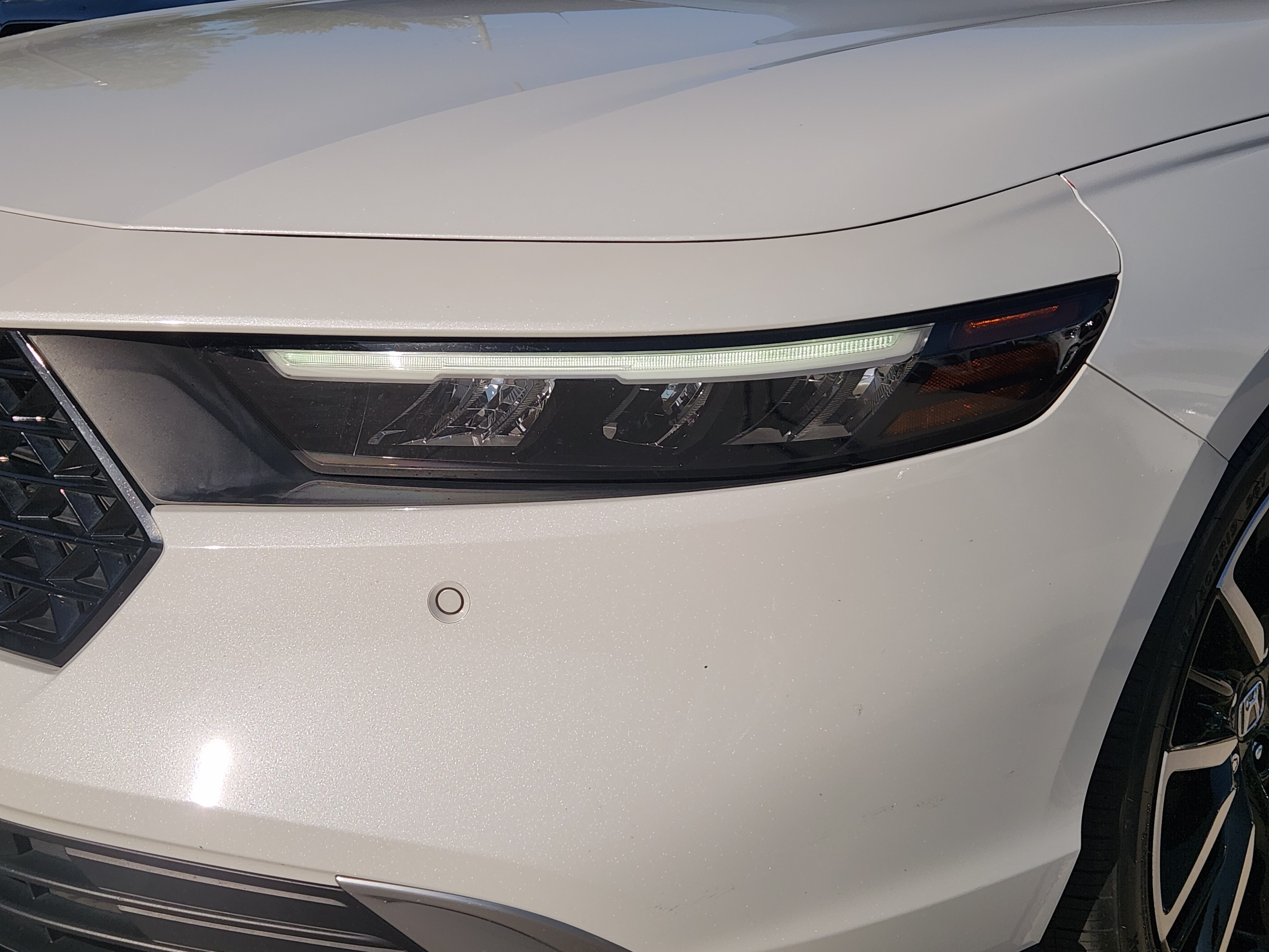 Used 2023 Honda Accord Touring image 11