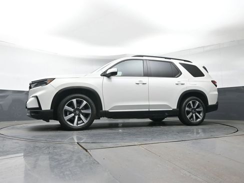 Used 2023 Honda Pilot Elite image 29