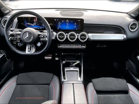 Used 2025 Mercedes-Benz GLB 35 AMG 4MATIC image 14