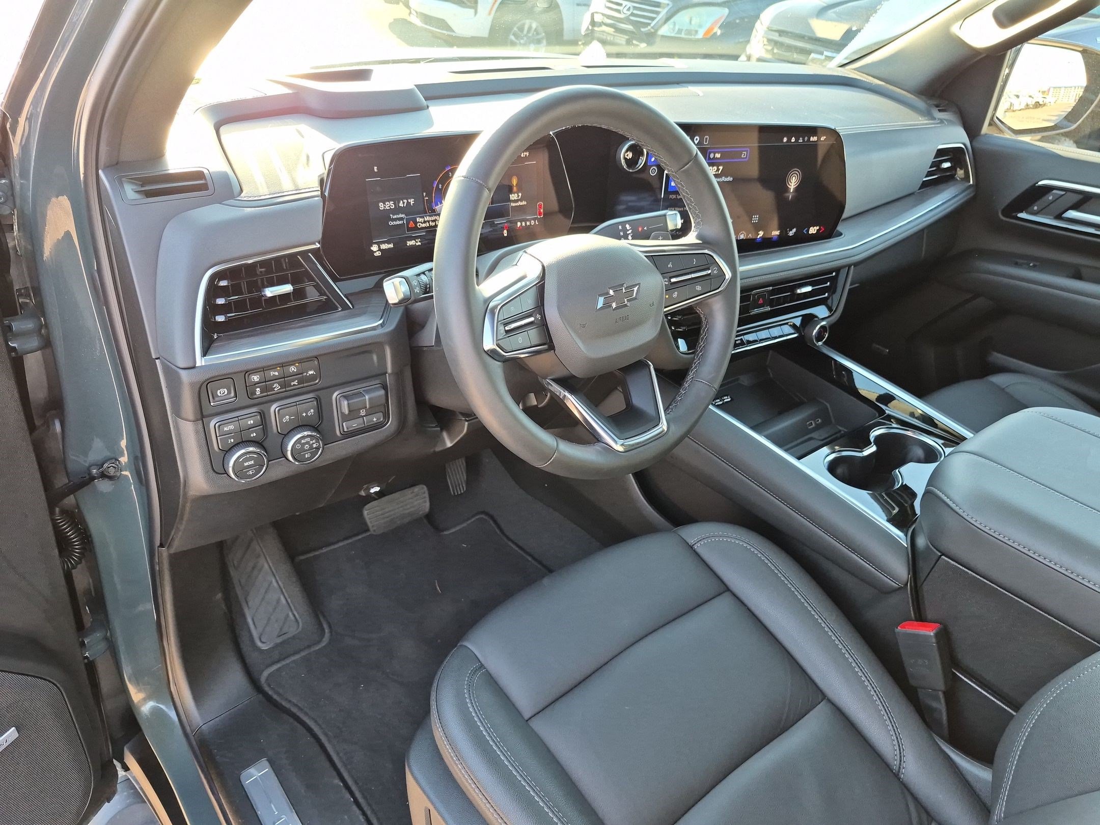Used 2026 Chevrolet Tahoe Z71 w/ Z71 Off-Road Package AWD/4WD image 14