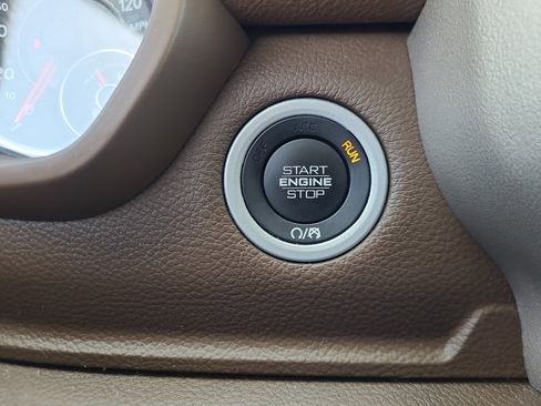 Used 2020 RAM 1500 Laramie image 21